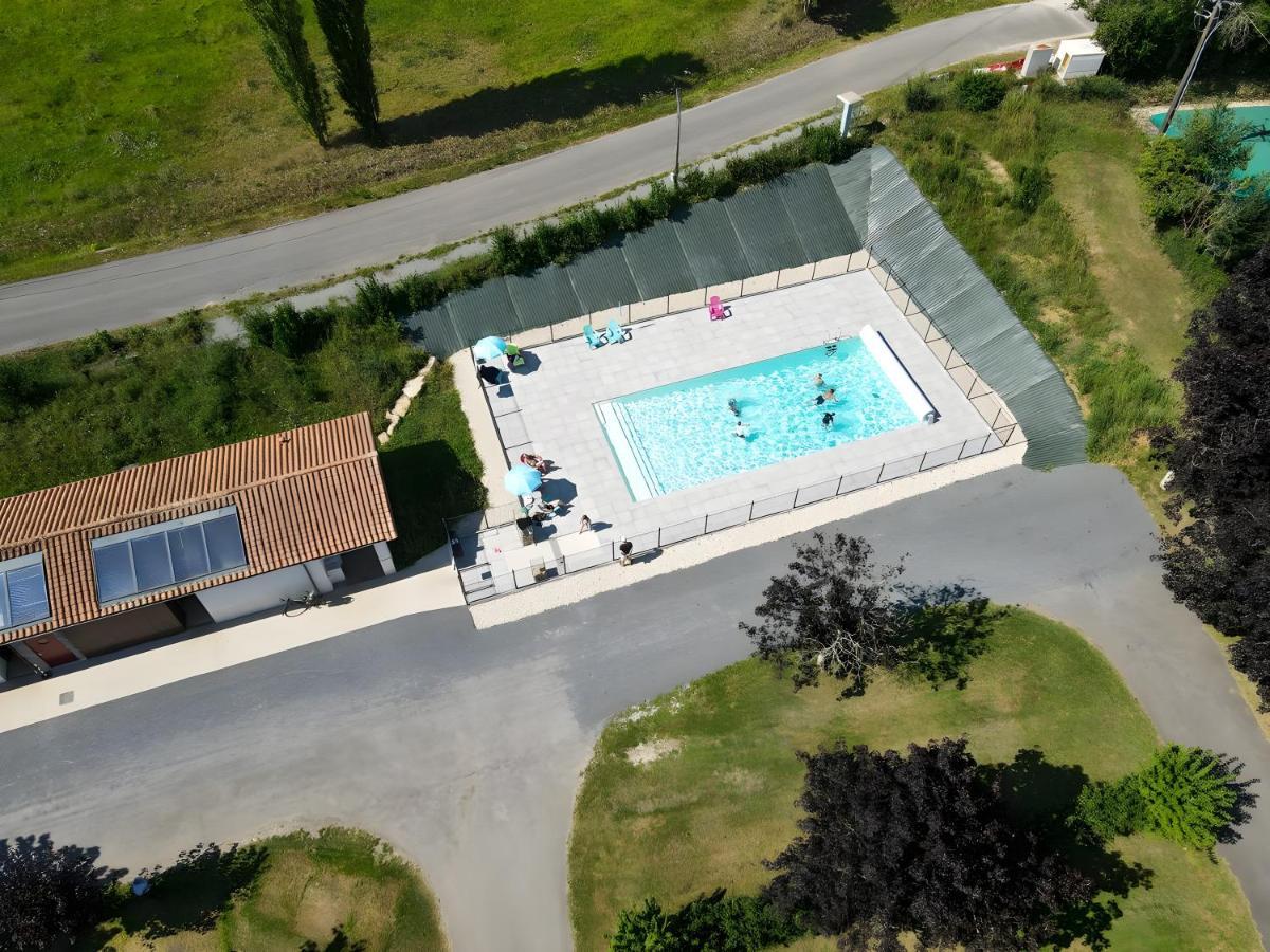 Olydea Le Lambon - Prailles-La-Couarde Hotel Bagian luar foto