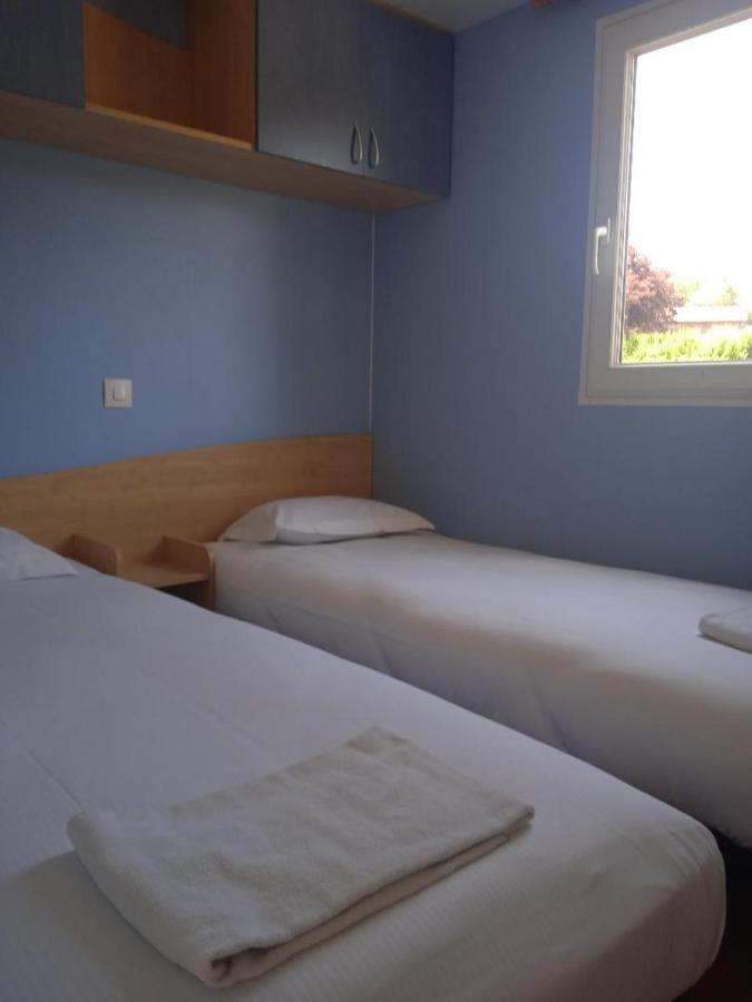 Olydea Le Lambon - Prailles-La-Couarde Hotel Bagian luar foto